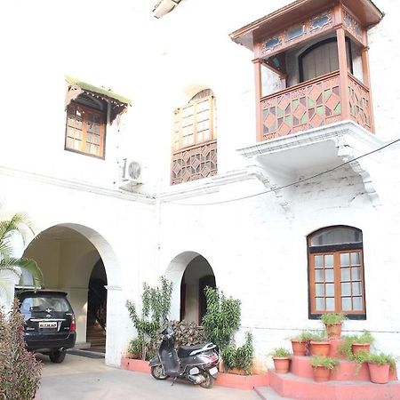 Hotel Ritz Pune Extérieur photo