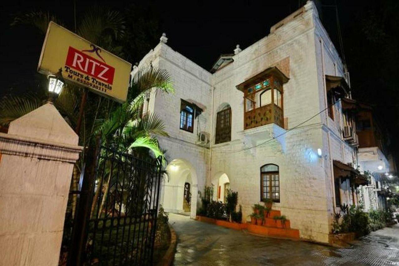 Hotel Ritz Pune Extérieur photo
