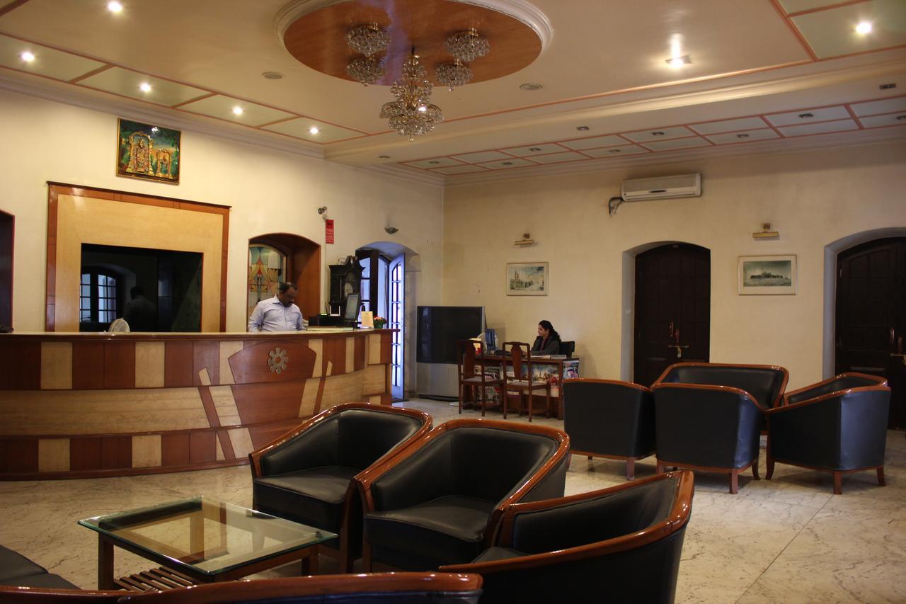 Hotel Ritz Pune Extérieur photo