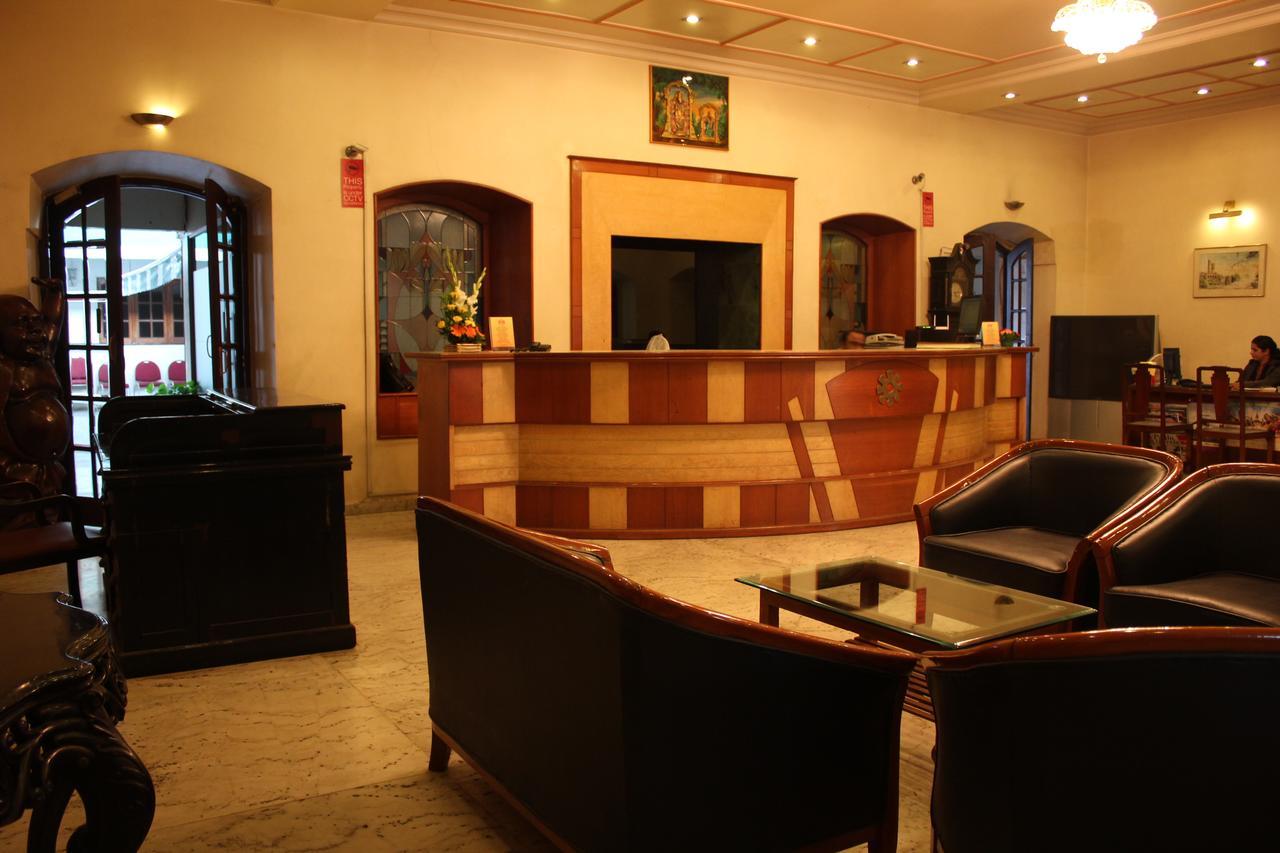 Hotel Ritz Pune Extérieur photo