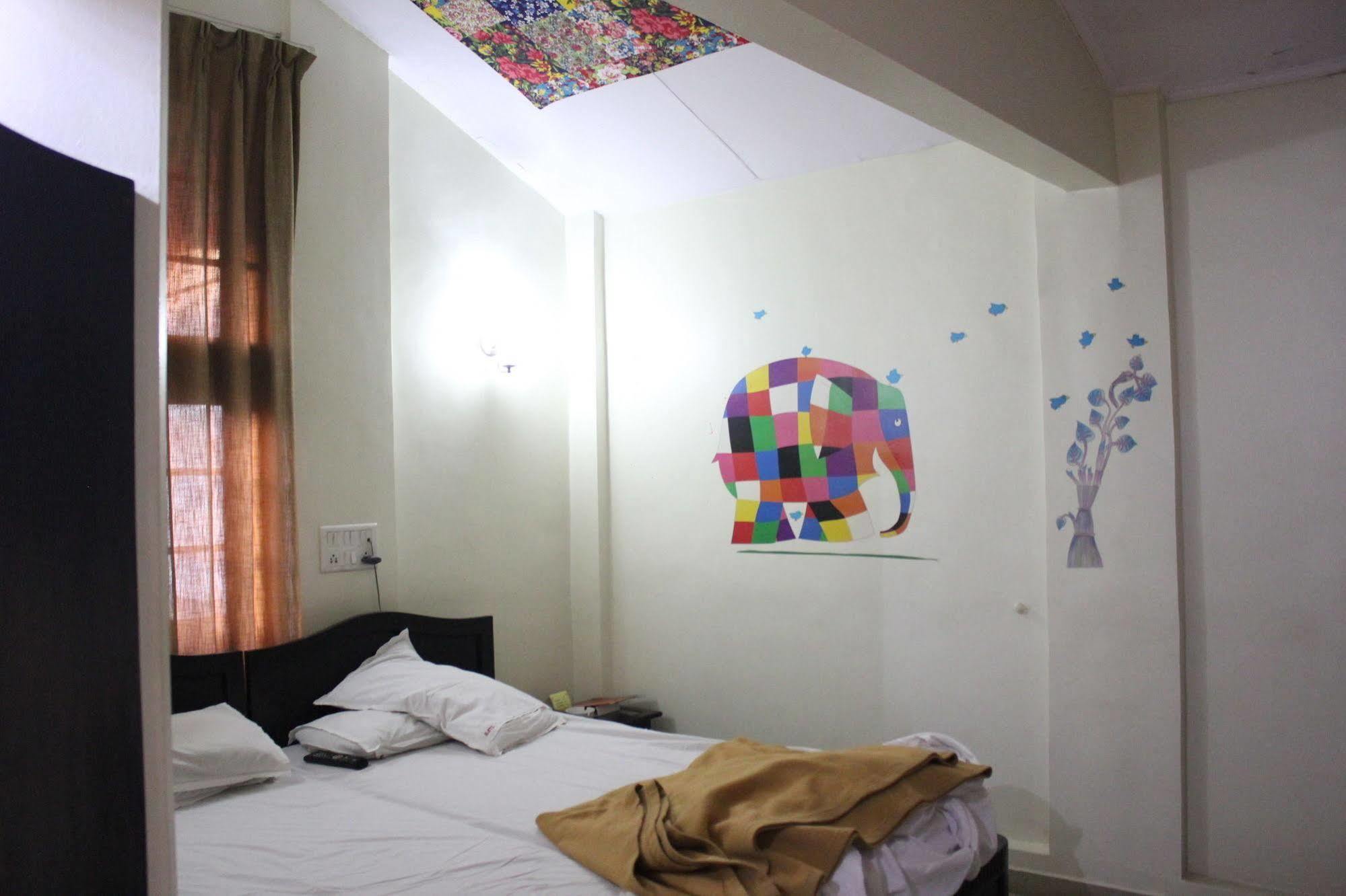 Hotel Ritz Pune Extérieur photo