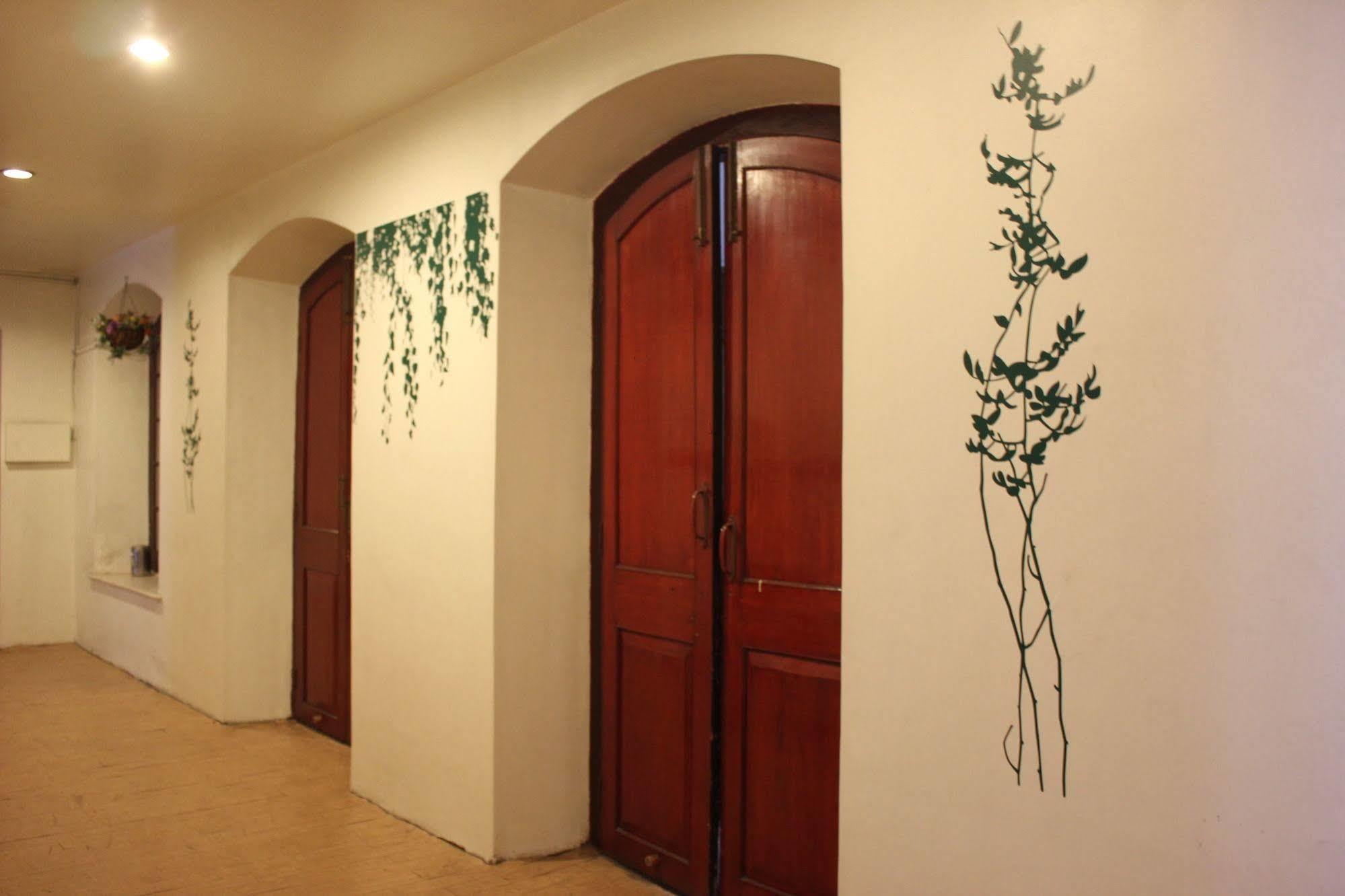 Hotel Ritz Pune Extérieur photo